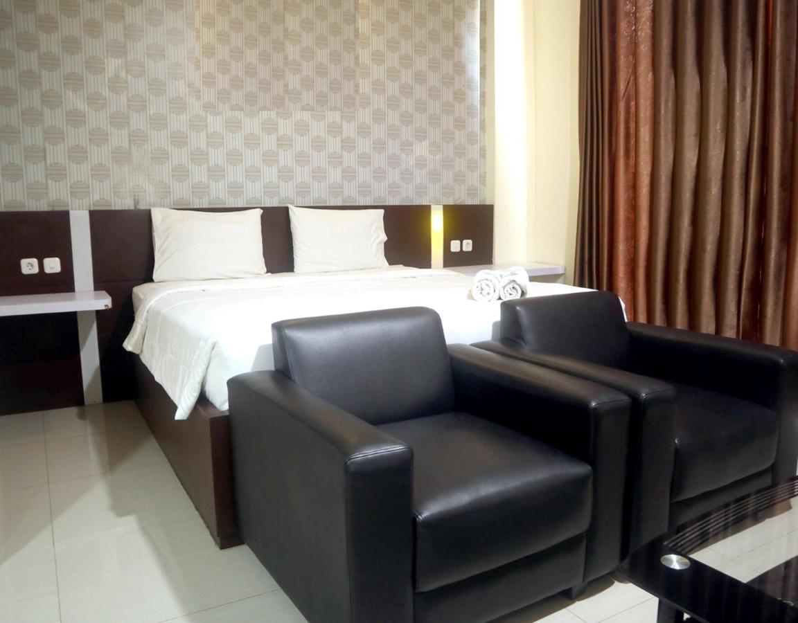 Jember City Hotel Buitenkant foto